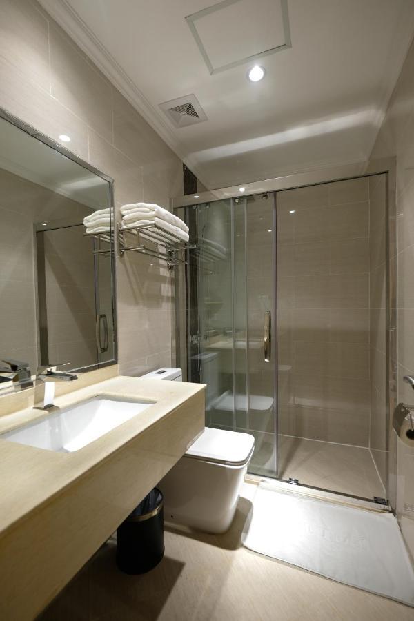 Royal J Hotel Cebu Εξωτερικό φωτογραφία